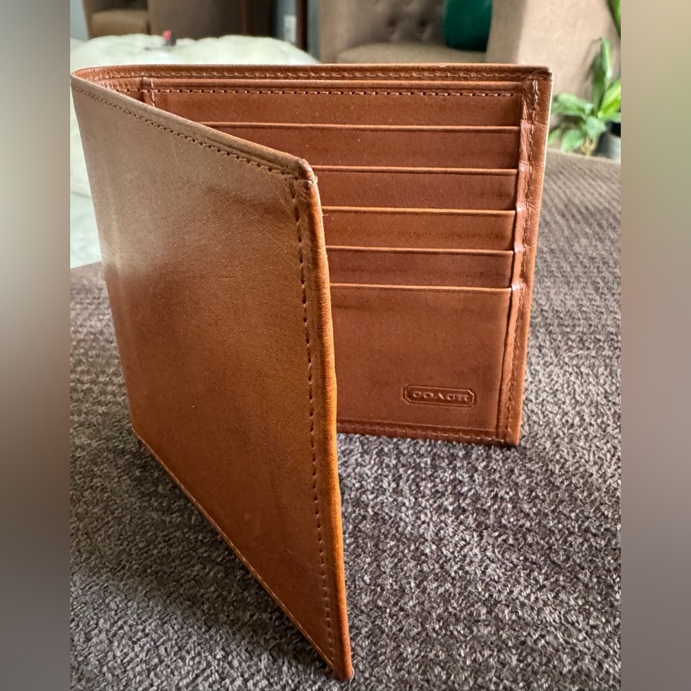 Coach bifold Wallet Water buffalo leather brown British tan